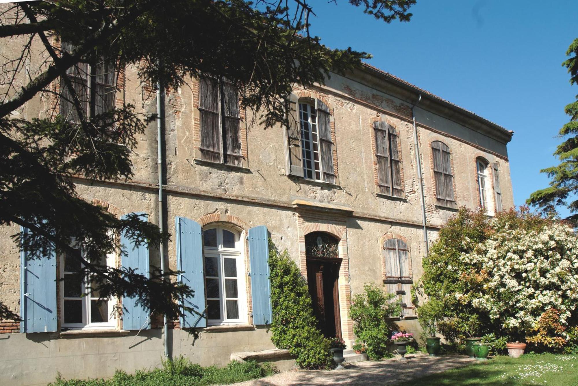Chateau De Vallegue Exterior photo